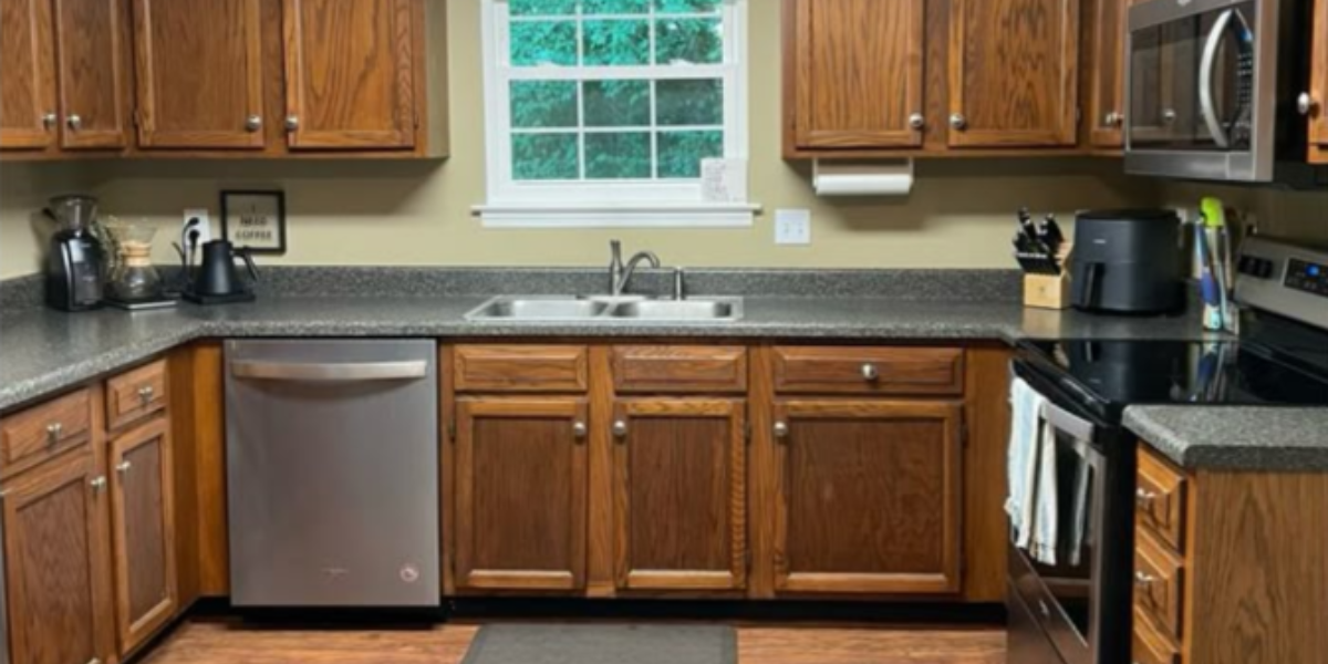 Repainting Kitchen Cupboards