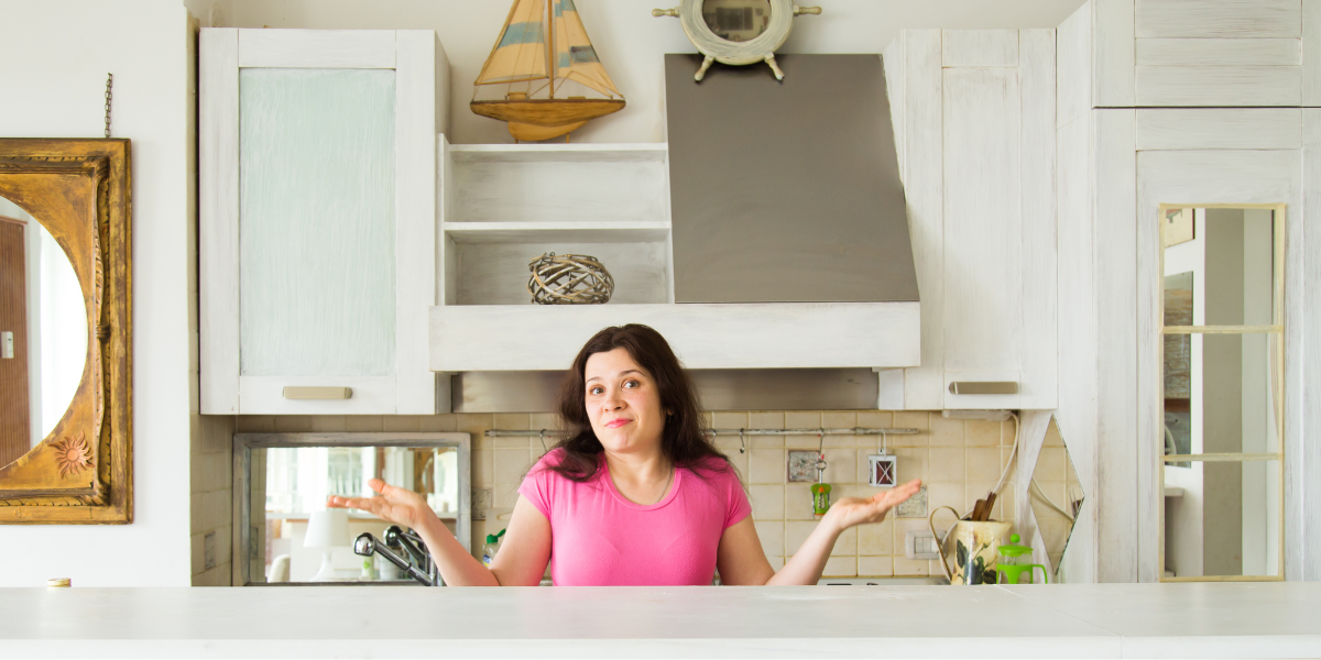 Why Homeowners in Bedfordshire Prefer Kitchen Spray Painting Over Replacements